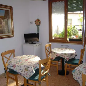 Il Lorì Di Alessandra Bed & Breakfast Verona